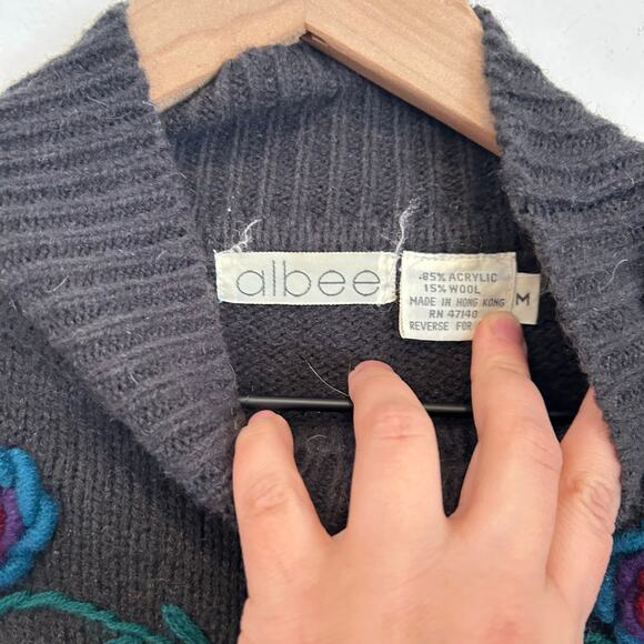 Albee Vintage Knitted Flower Turtleneck Sweater Gray Size M - Picture 6 of 6